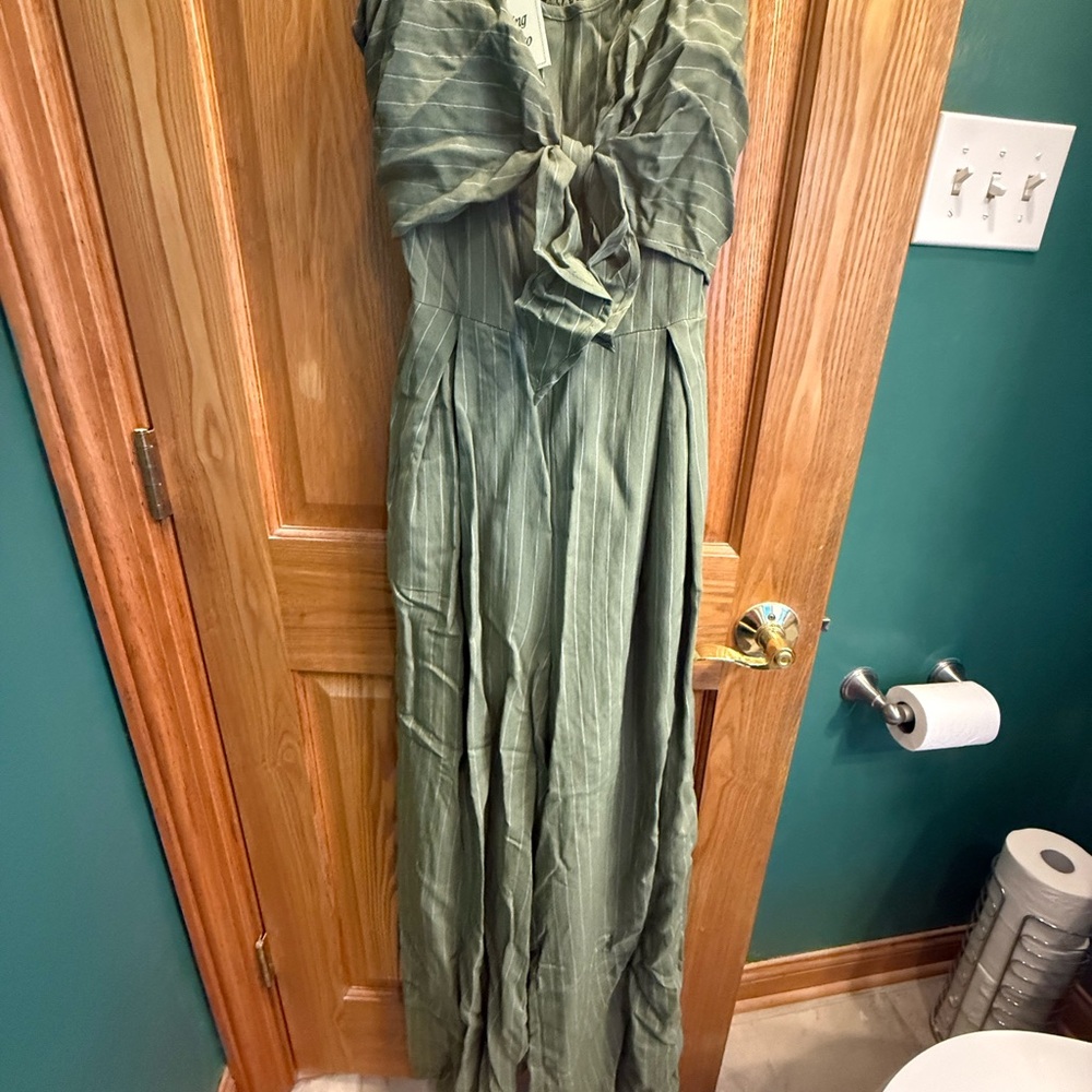 Green Tie Front Jumpsuit size L